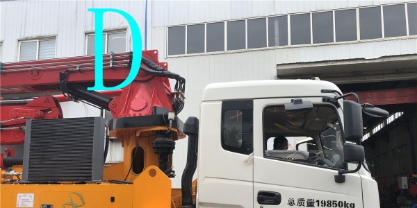 如此炎热的夏季，小型泵车受得了吗？