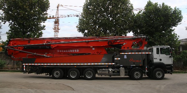 科尼乐70米混凝土泵车以下5点施工优势，工地打灰离不开