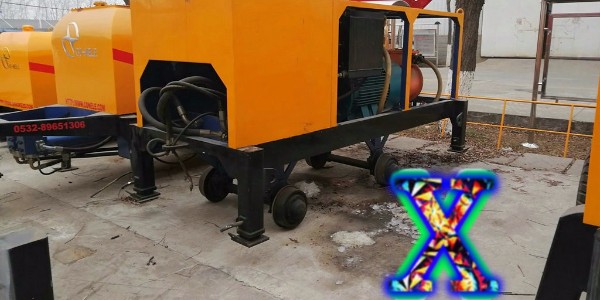 混凝土泵的电气控制系统是如何通过编程进行泵送控制的？