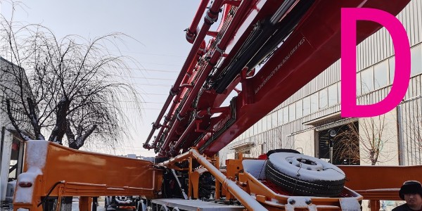 如今泵车的操控越来越安全