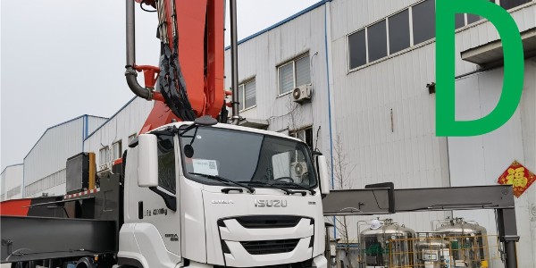 泵车安装时各密封处一定要涂胶