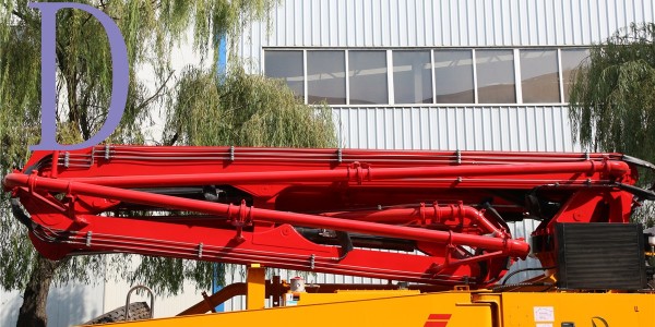 混凝土输送泵的各种分类以及性能特点？