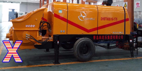 混凝土泵卸料门打开后，把密封表面及密封圈部位清洗干净的必要性