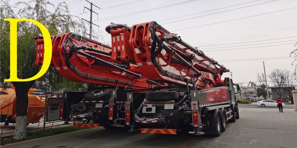 如果混凝土在泵车中堵塞，应如何解决？