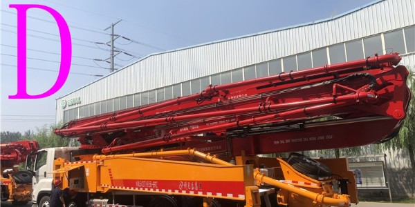 哪些外界因素是小型混凝土泵车购买时要注意的