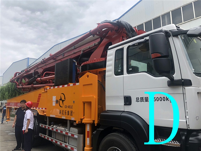 青岛小型混凝土泵车价格 (31)