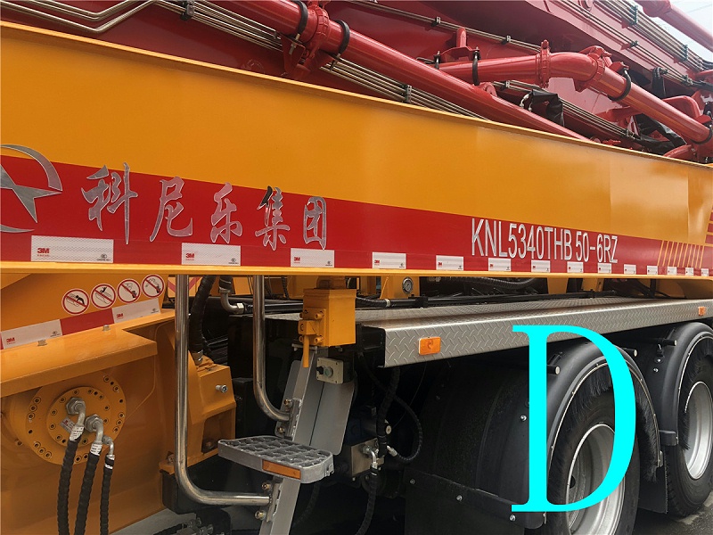 青岛小型混凝土泵车价格 (36)