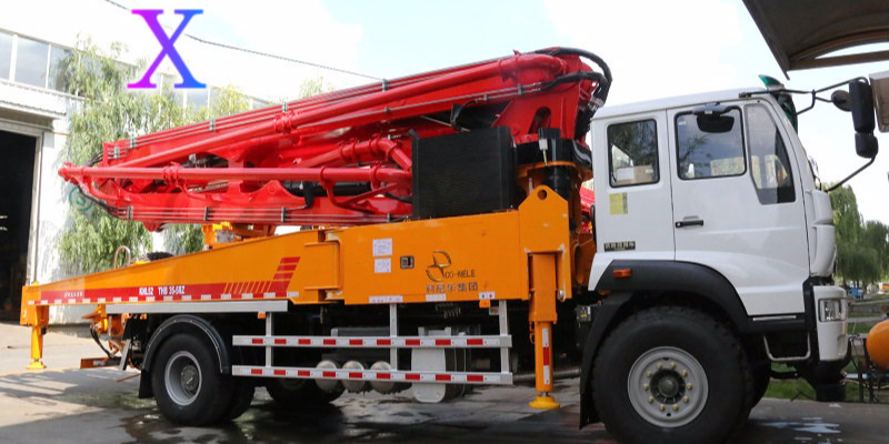 小型混凝土泵车漏浆和搅拌轴故障不要慌，科尼乐来帮忙