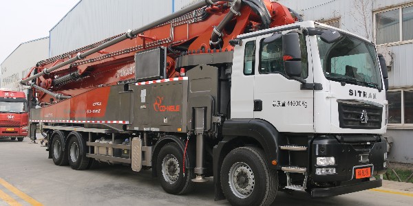 泵车如果发现油外泄要如何处理