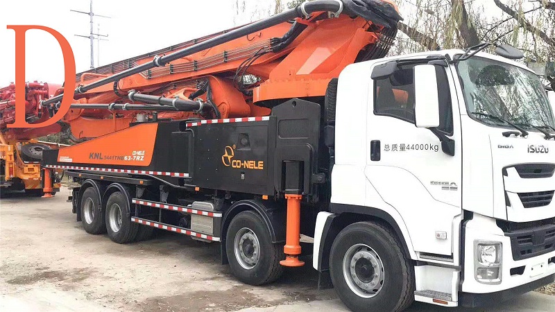 青岛混凝土泵车价格 (2)