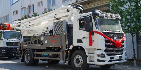混凝土泵车的性能随机型而异，如何选购？给您几点参考