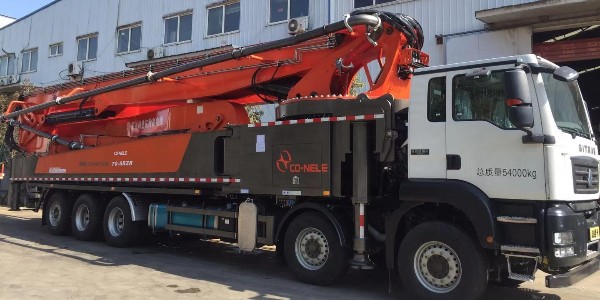 如何使用泵车，能让它时长更久