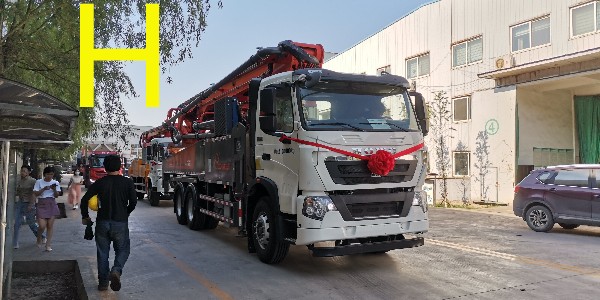 混凝土泵车堵管的问题