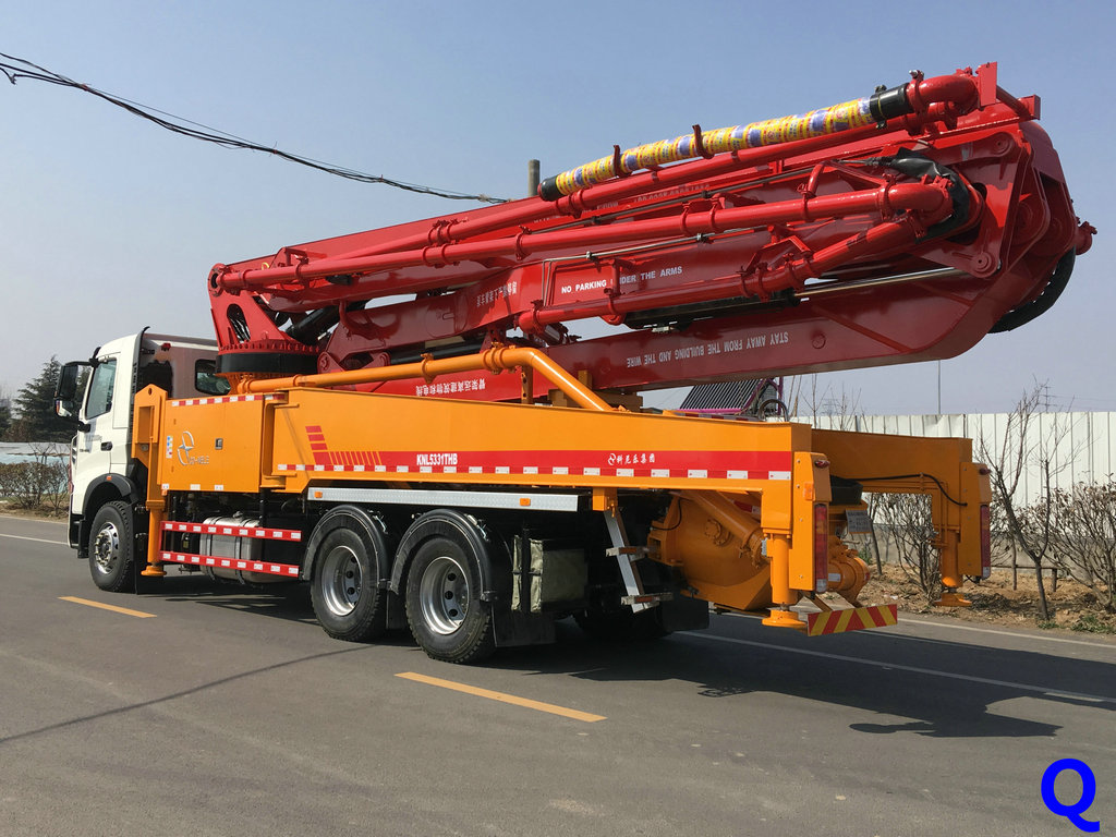 小型混凝土泵车，天泵，小型泵车，混凝土泵车