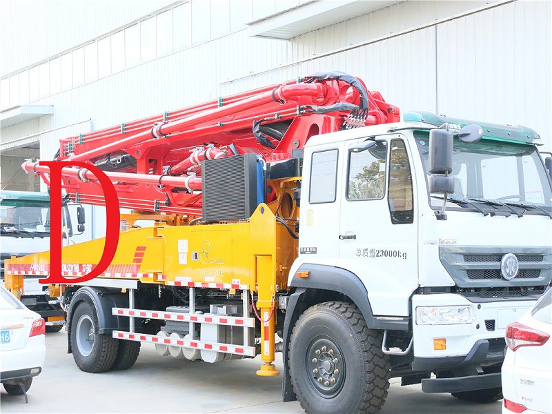 青岛混凝土泵车价格 (7)