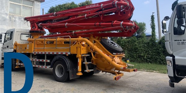 如何采用直接打水法清洗混凝土泵？