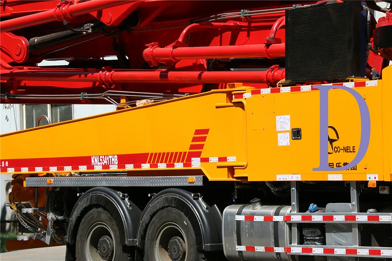 青岛混凝土泵车价格 (8)