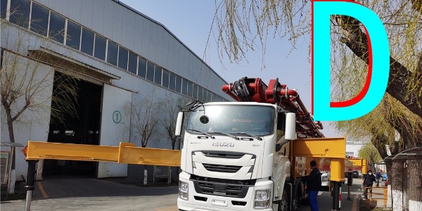 泵车砼泵送过程中，要常观察压力表