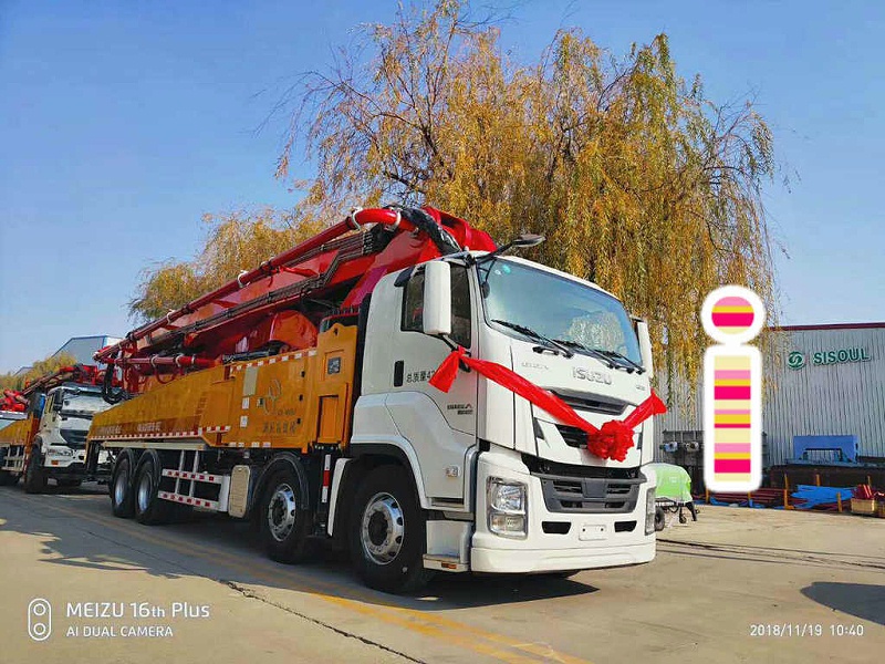 青岛小型混凝土泵车价格 (6)