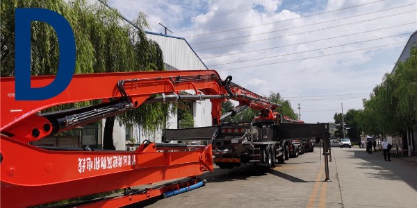 混凝土泵车发动机燃油滤芯的更换